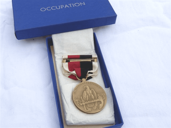 WW2 USA Navy Occupation Service Medal in box of issue