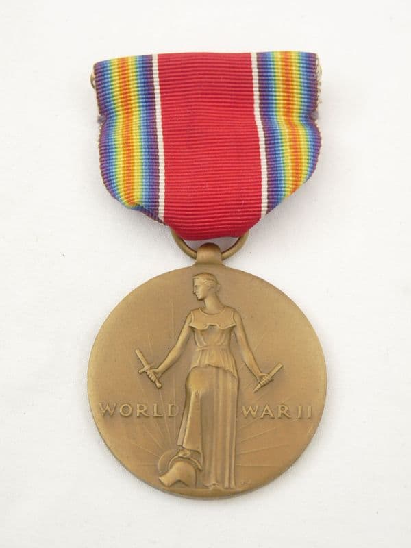 WW2 USA Victory Medal boxed set, 1946 dated /2