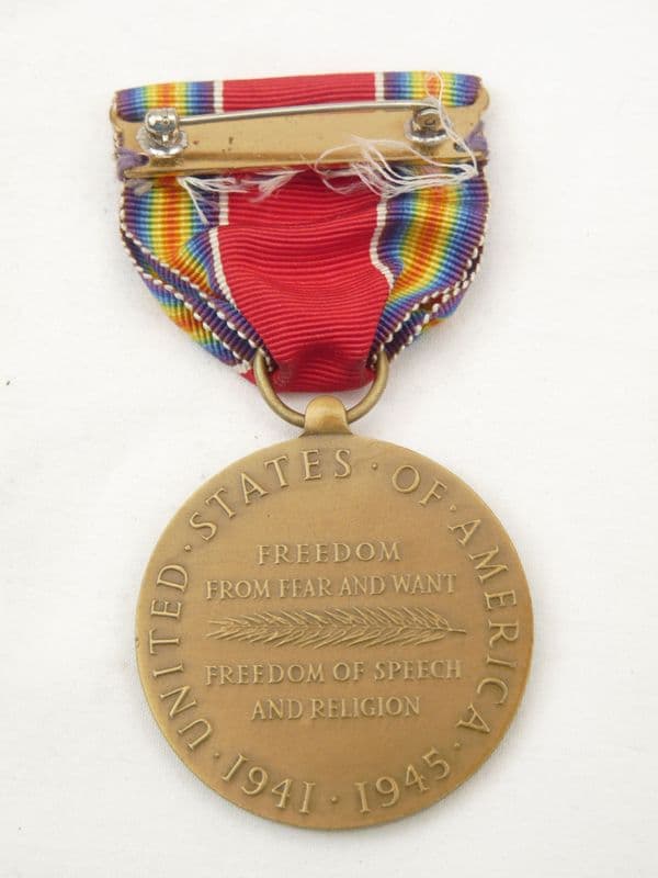 WW2 USA Victory Medal boxed set, 1946 dated /2