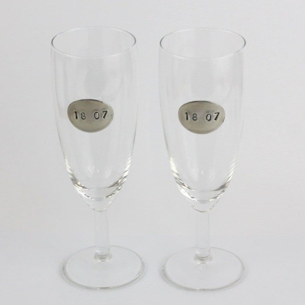 2 coupes à Champagne date poinçonnée sur l'étain ⬭