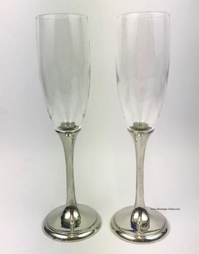 2 Coupes à Champagne en verre et pied en étain brillant