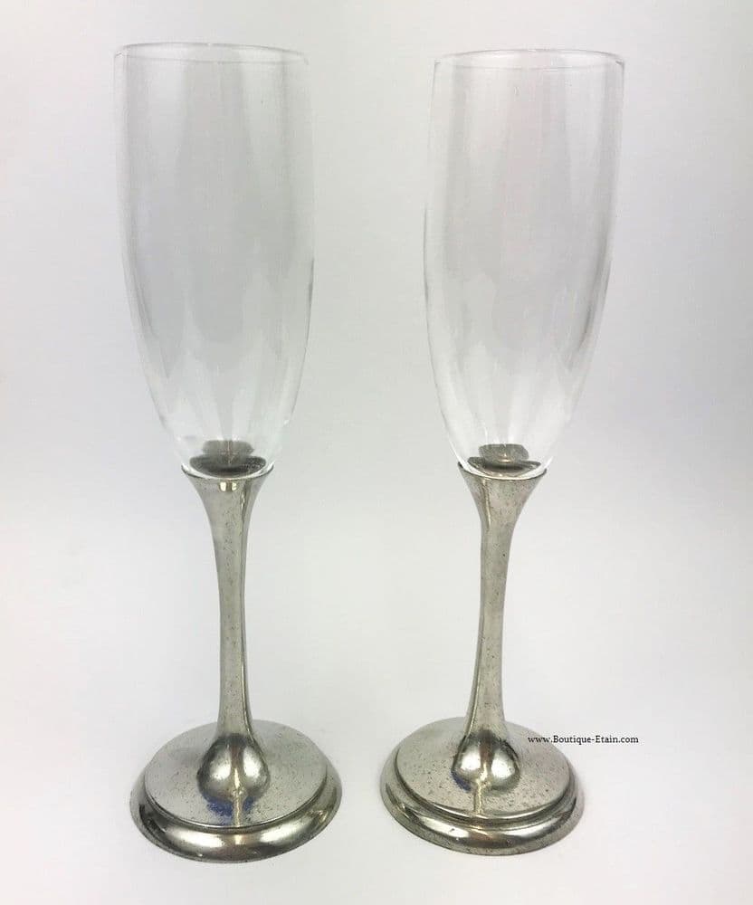 2 coupes à Champagne en verre et pied en étain mat
