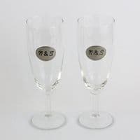2 coupes à champagne ⬭ étain gravées