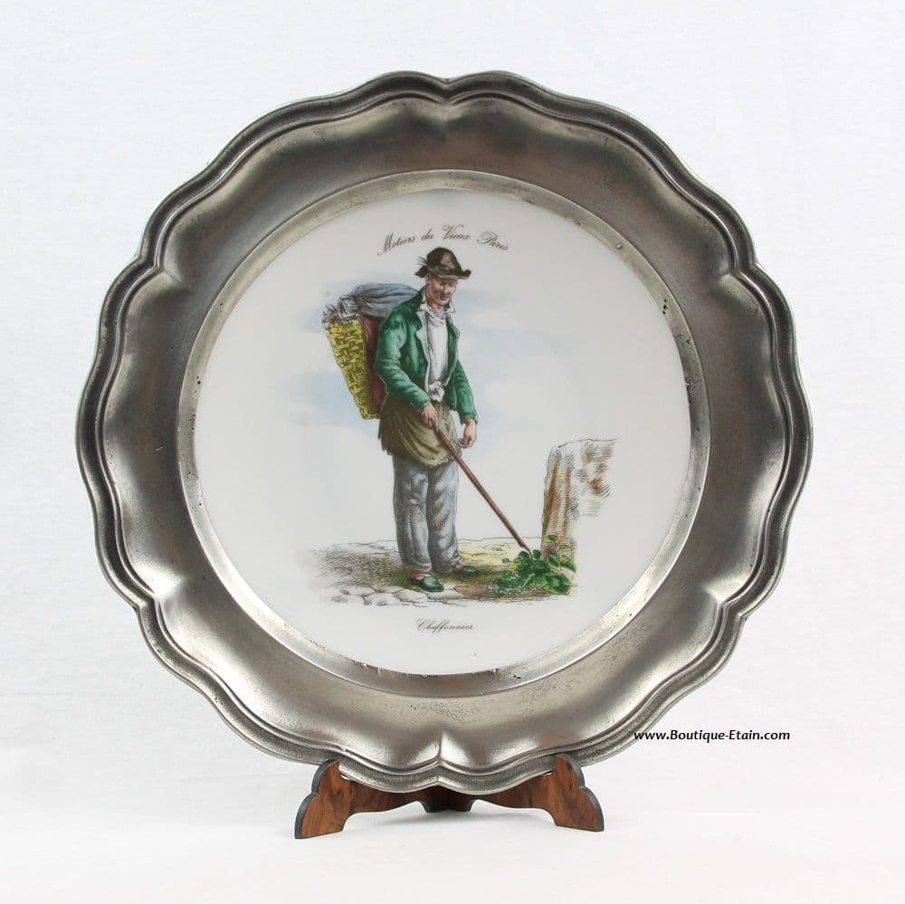 Assiette en étain le chiffonnier