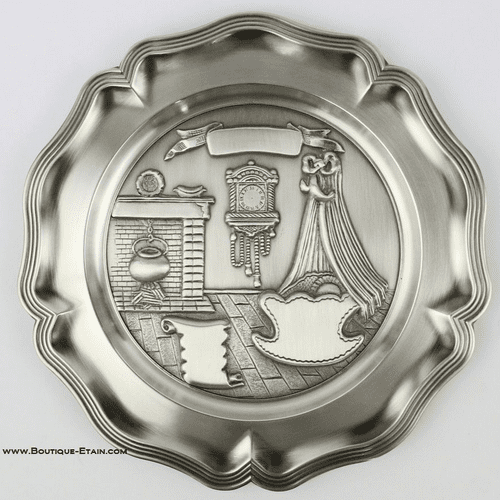 Assiette murale en étain Naissance à graver