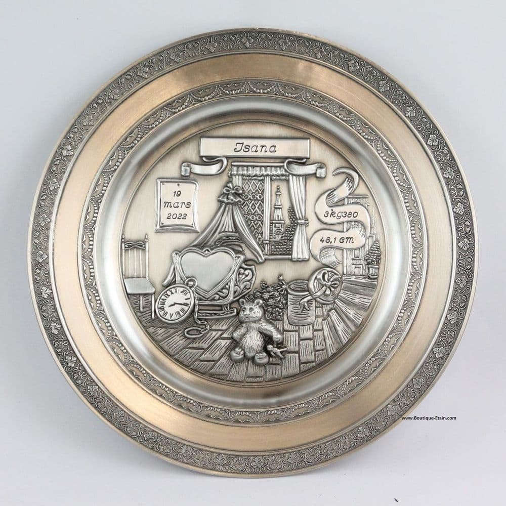 Assiette murale naissance en étain gravée thème nounours