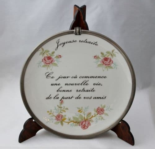 Assiette porcelaine et étain Joyeuse Retraite