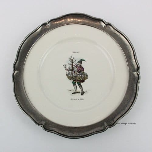 Assiette porcelaine et étain, le marchand de verres, Paris 1600