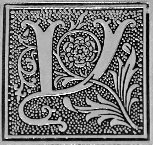 Boîte carrée en étain initiale Y en lettre gothique