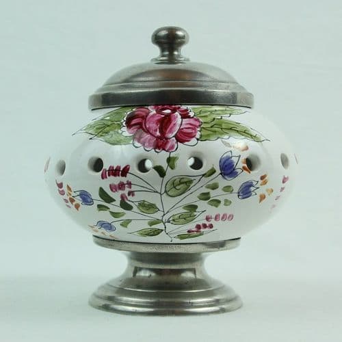 Boîte, pot pourri en étain et faïence peint à la main