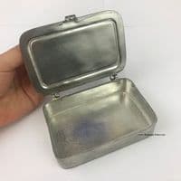 Boîte rectangle à charnière en étain
