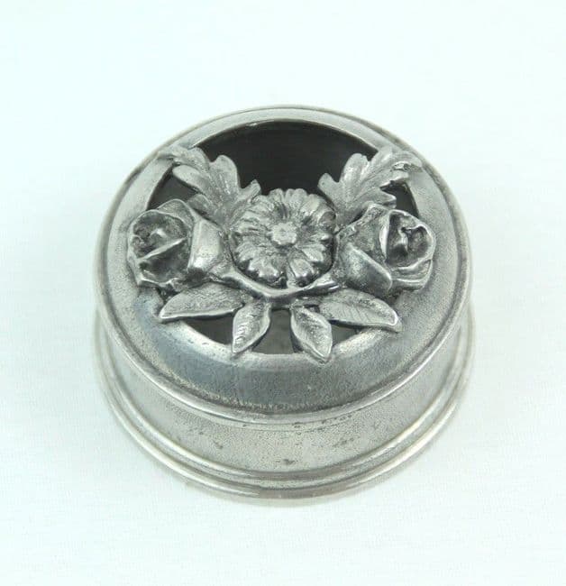 Boîte ronde à couvercle fleuri