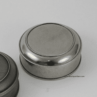 Boîte ronde en étain brillante à graver