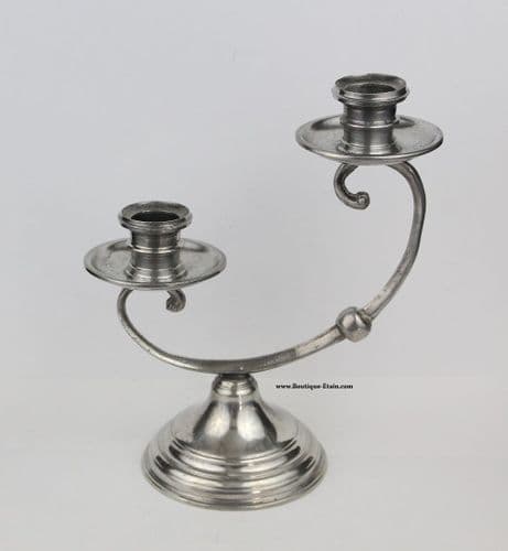 Bougeoir, chandelier asymétrique en étain