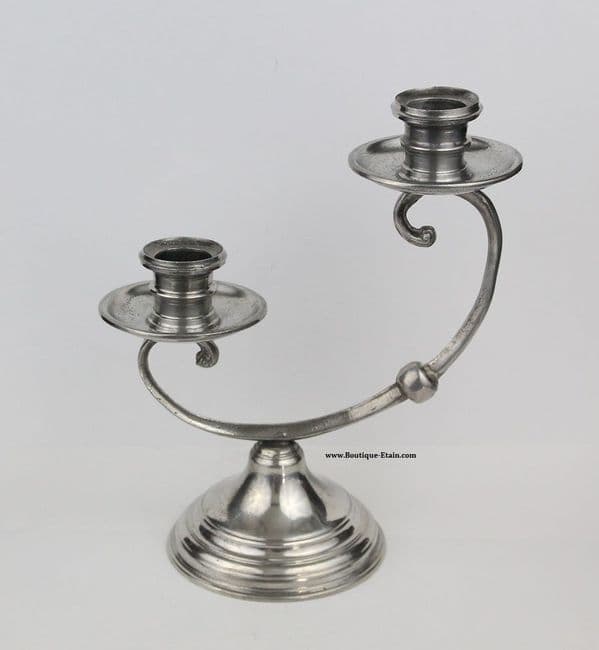 Bougeoir, chandelier asymétrique en étain