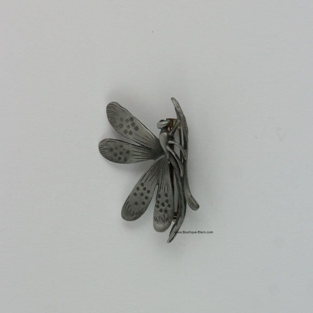 Broche libellule en étain