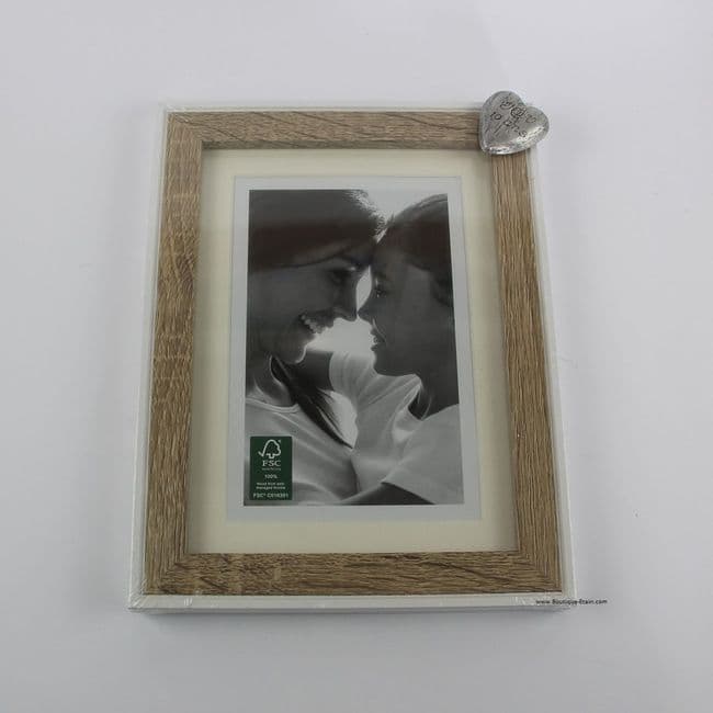 Cadre photo avec coeur en étain massif gravé Ht21cm