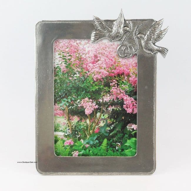Cadre photo en étain décor couple de colombe Ht23cm