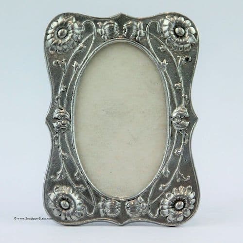 Cadre photo en étain motif fleuri Ht8cm