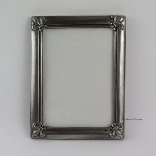 Cadre photo fleur de Lys en étain