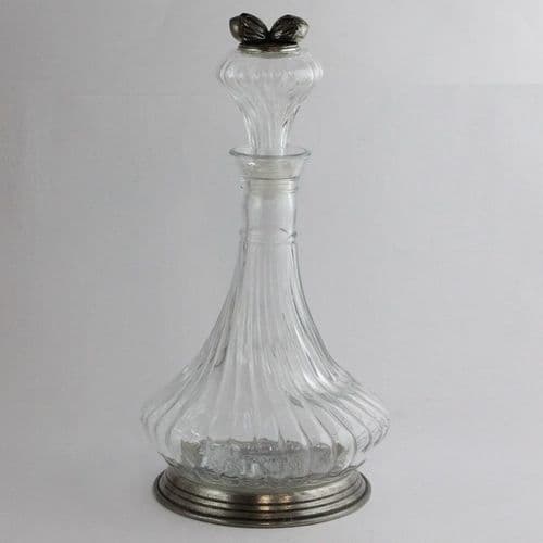Carafe en verre et bouchon noisette en étain