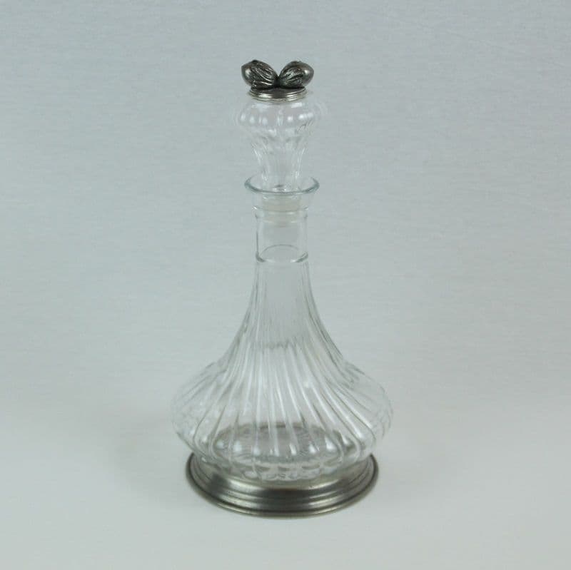 Carafe en verre et bouchon noisette en étain