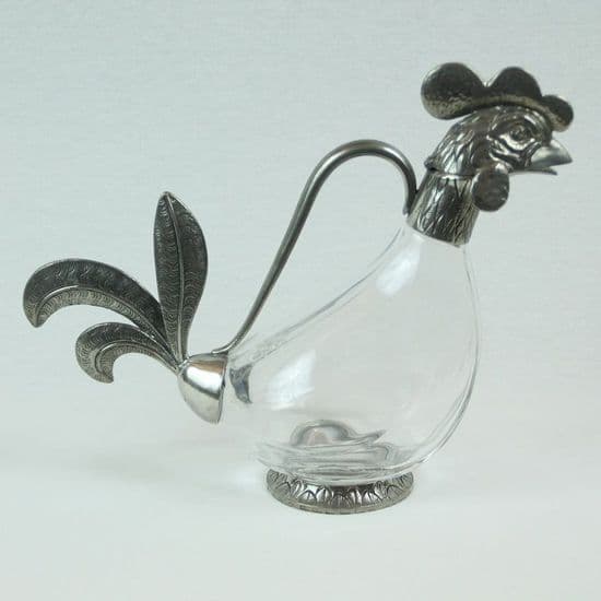 Carafes, pichets, cruches.