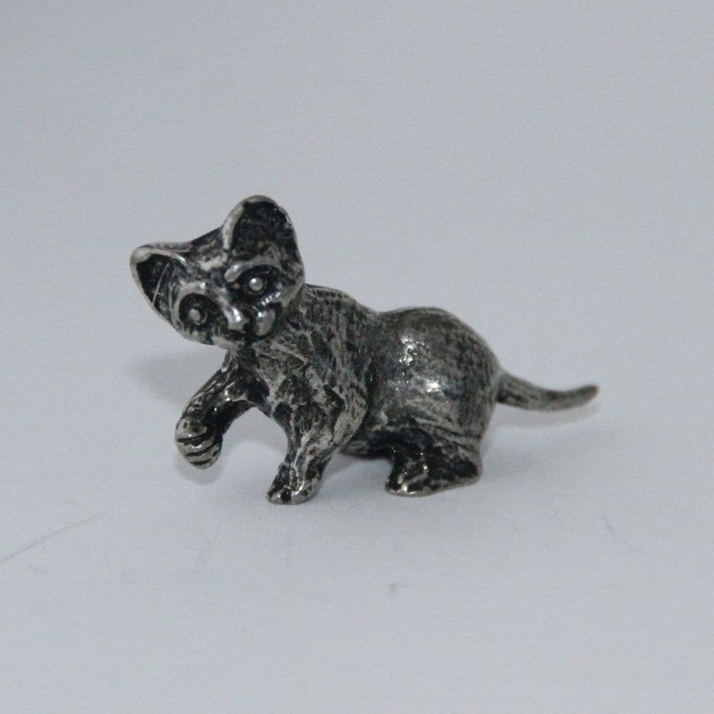 Chaton joueur, chat en étain