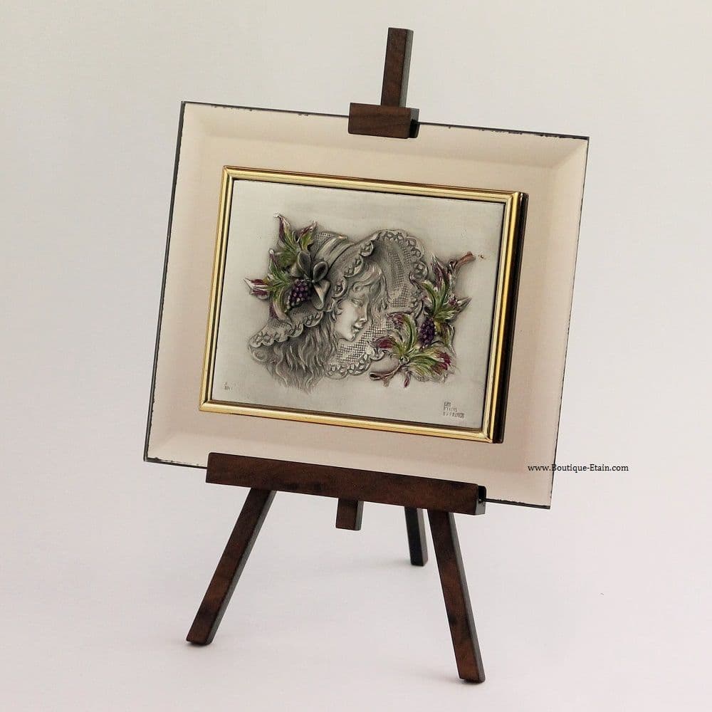 Chevalet miroir et étain Jeune femme