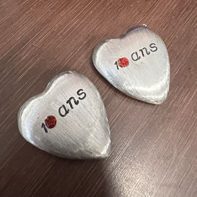 Coeur cœur en étain gravé + strass 10 ans