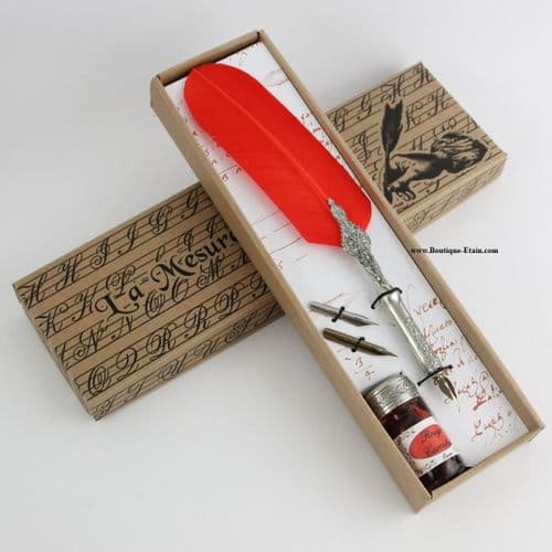 Coffret calligraphie en étain avec plume rouge