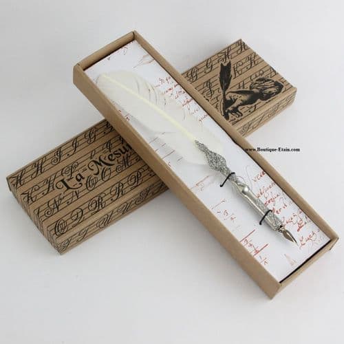 Coffret porte plume en étain à plume blanche