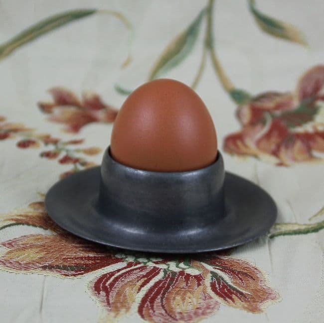Coquetier en étain