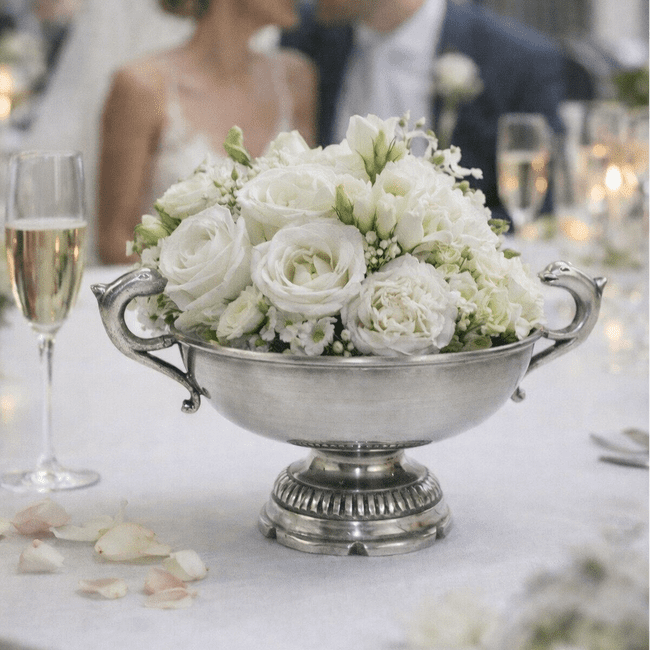 Coupe bourguignonne dauphins en étain mat