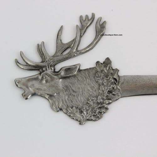 Coupe-papier ouvre-lettres en étain décor cerf