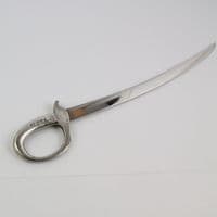 Coupe-papier ouvre-lettres sabre ou épée en étain