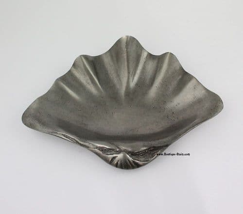 Coupelle forme coquillage en étain