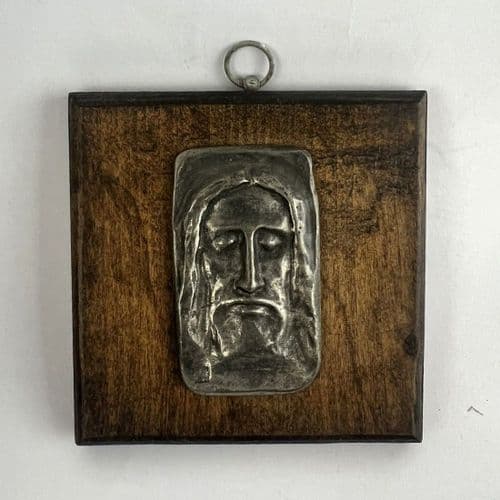 Déco murale en bois et étain Jésus