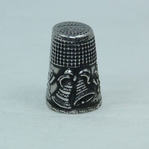 Dé à coudre en étain décor cloches de Pâques