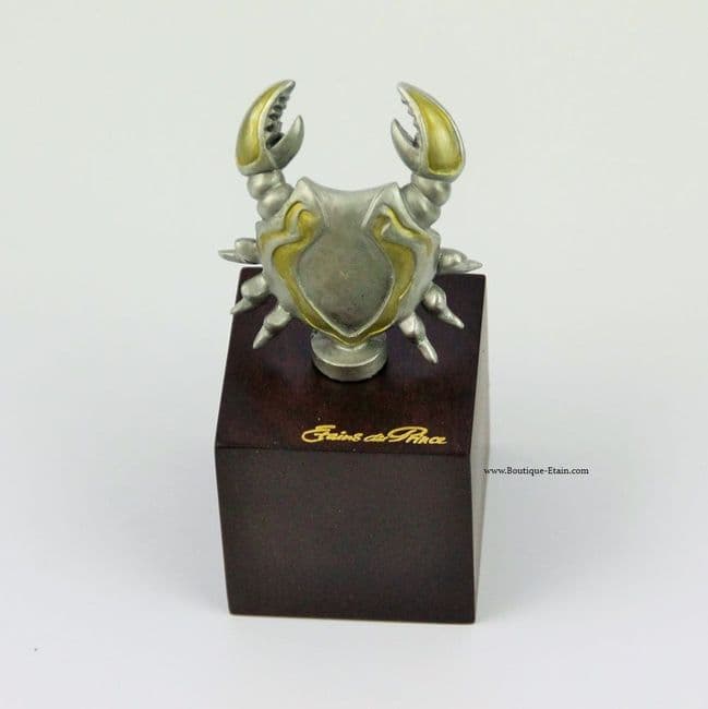 DESTOCKAGE -40% Figurine zodiacale Cancer en étain sur socle bois