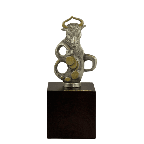 DESTOCKAGE -40% Figurine zodiacale Taureau en étain sur socle bois