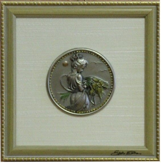 DESTOCKAGEÉ -40% Tableau carré décor femme en étain