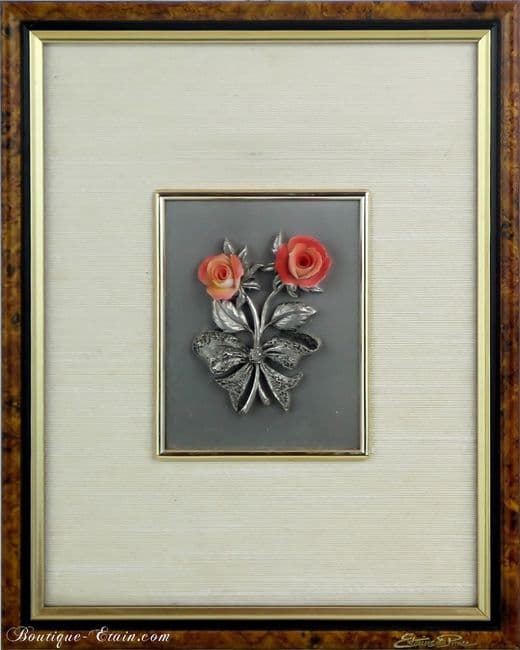 DESTOCKAGE -40% Tableau en étain et roses en porcelaine