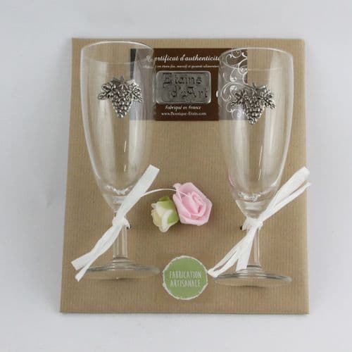 Duo de coupes à Champagne motif grappe de raisin en étain