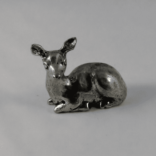 Faon , biche miniature en étain