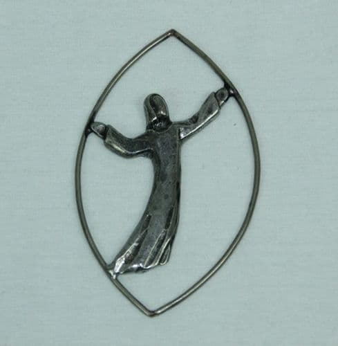 Figurine louange entourée en étain