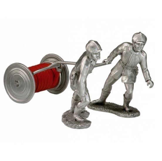 Figurine Pompiers et le dévidoir en étain SP20 + SP21