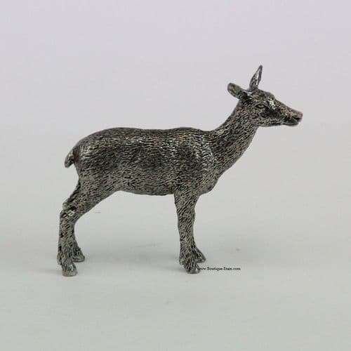 Figurine , statuette Biche en étain