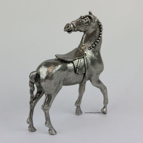 Grand cheval arnaché en étain