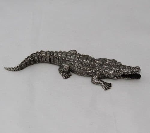 Grand crocodile en étain, alligator de Michel Laude